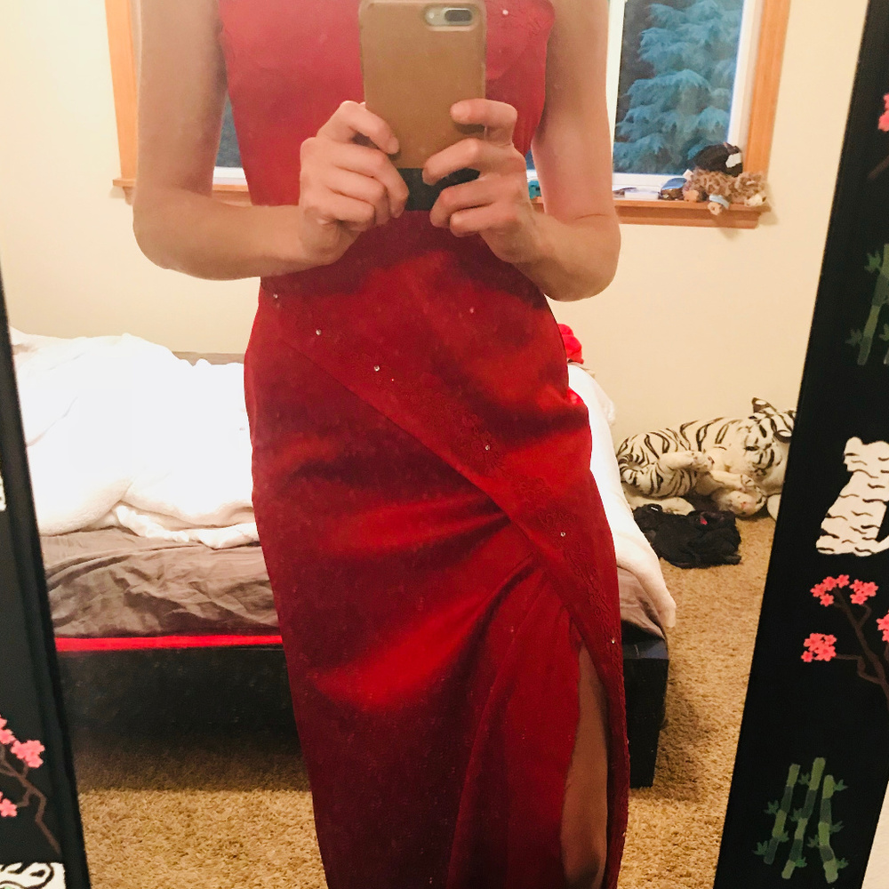 Formal Red Split Skirt Dress